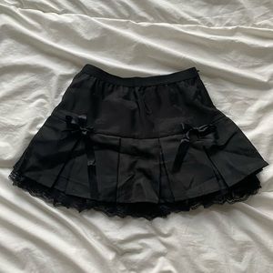 Black Bow Skirt with Ruffles
